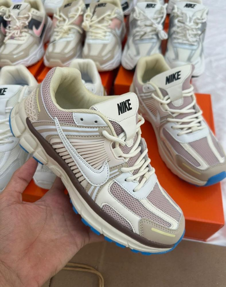 سنيكرز نايكي دانك لو - الصورة 4