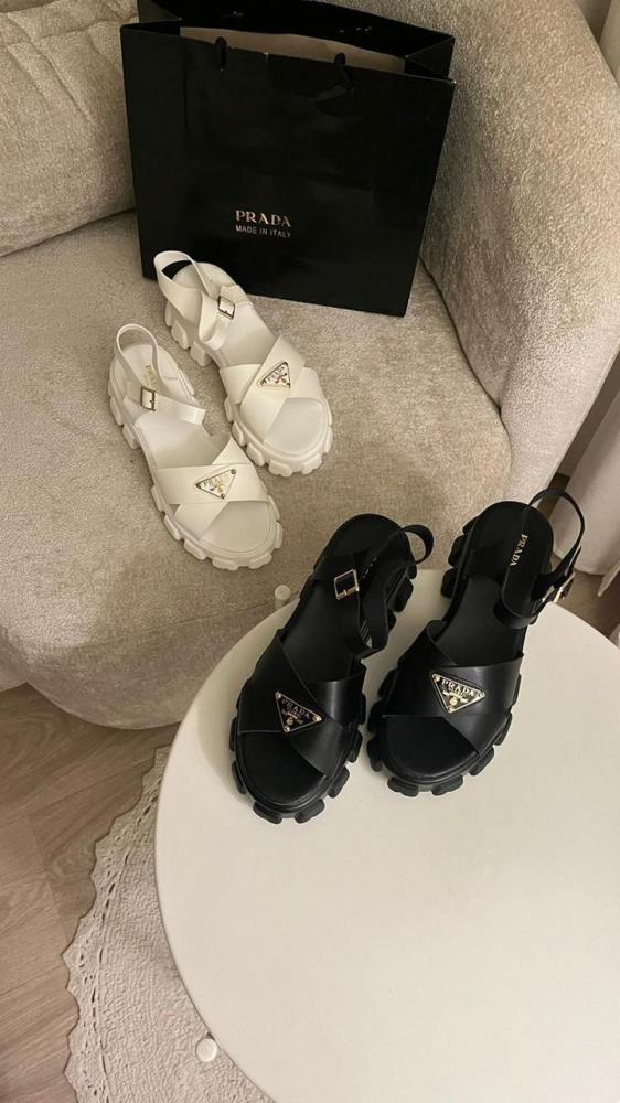 صندل برادا مونوكروم - الصورة 5