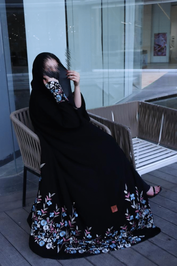 ⁦عباية ترف⁩ - الصورة ⁦3⁩